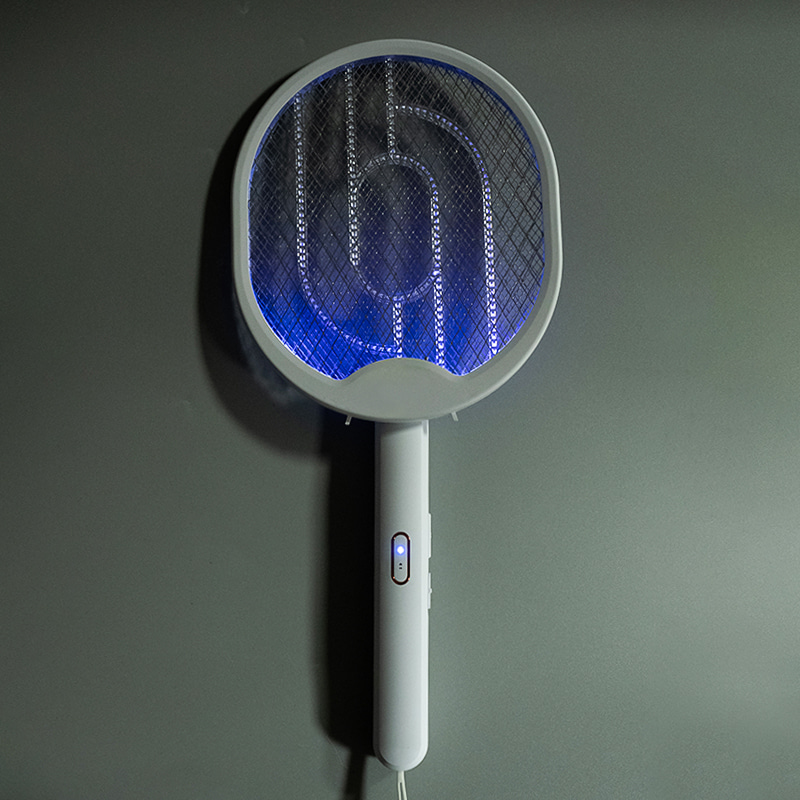 FF-881 Foldable USB rechargeable electric mosquito swatter na may display screen FF-881 Foldable USB rechargeable electric mosquito swatter na may display screen